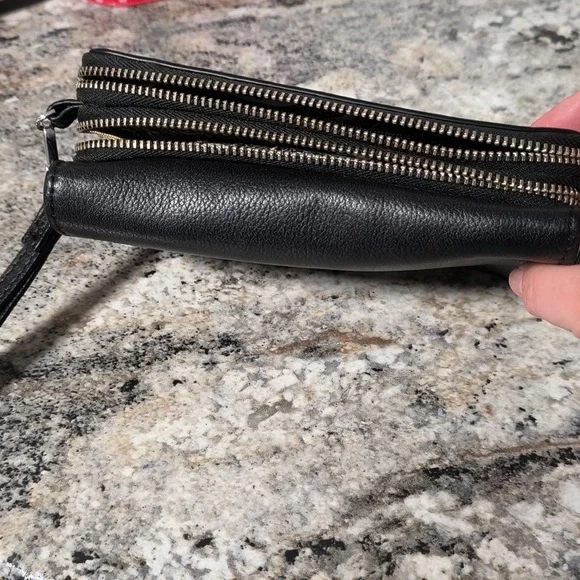 NWOT Vera Bradley Leather Crossbody Bag - Picture 6 of 6